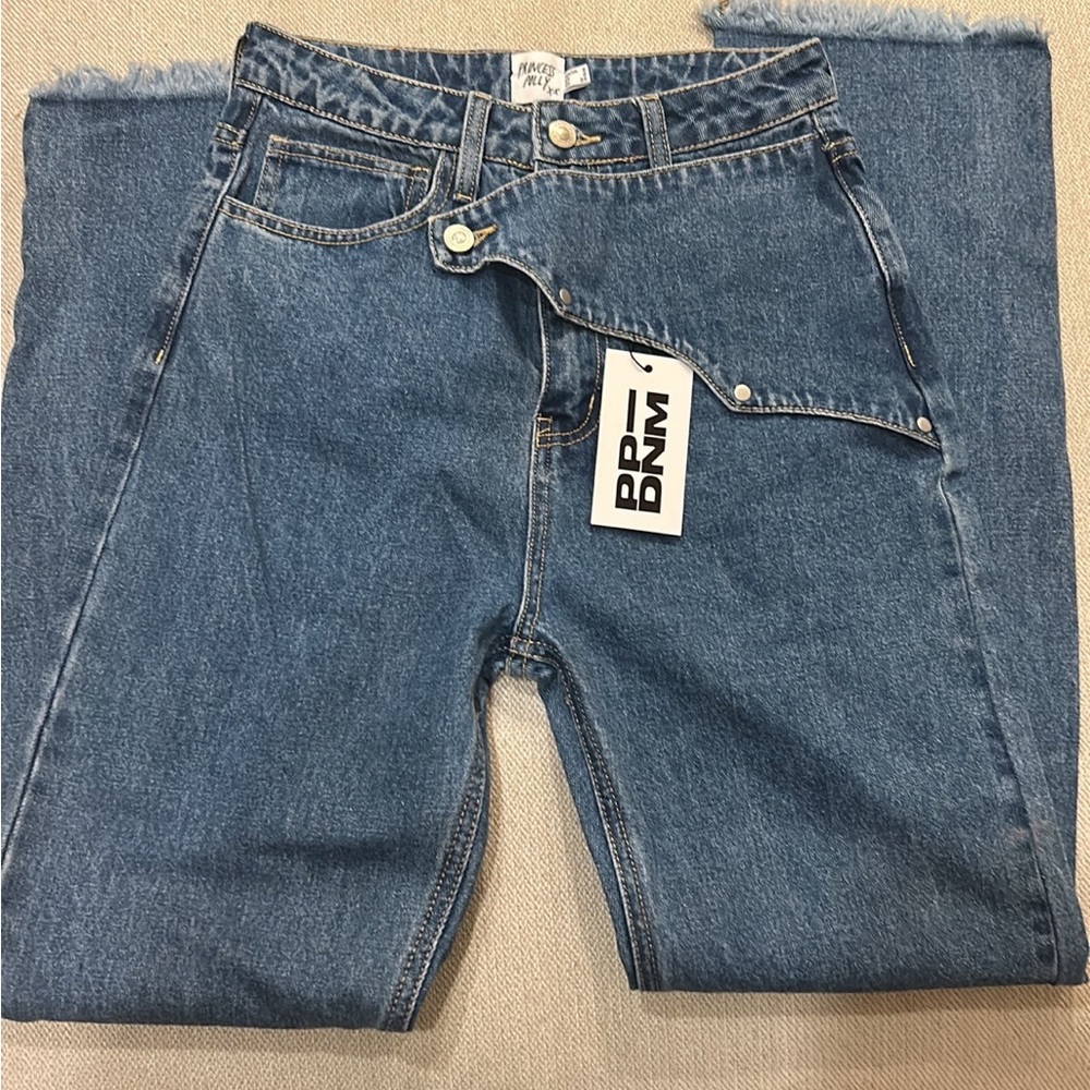 Princess Polly remind yolk detail denim jeans !